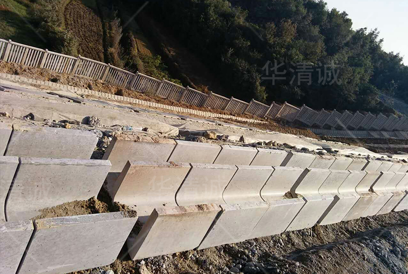 预制铁路路基水泥电缆槽多少钱一个